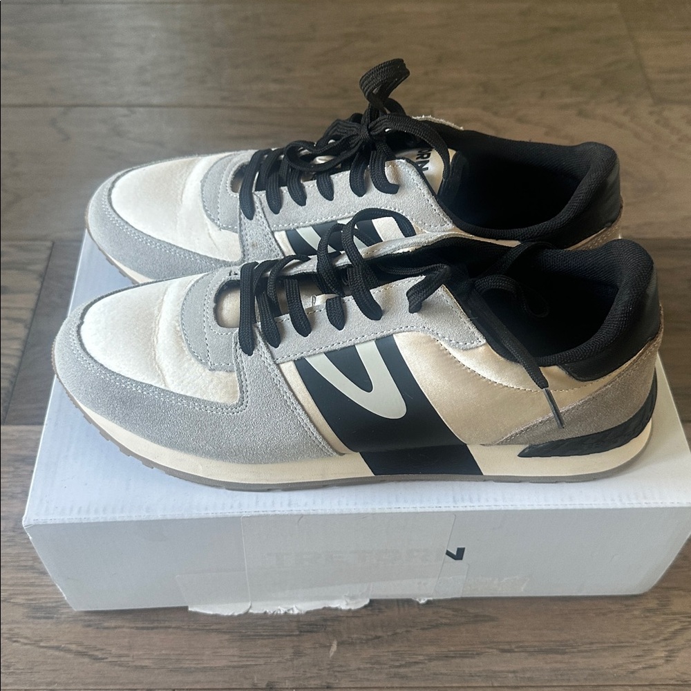 Tretorn Women’s Loyola Sneakers